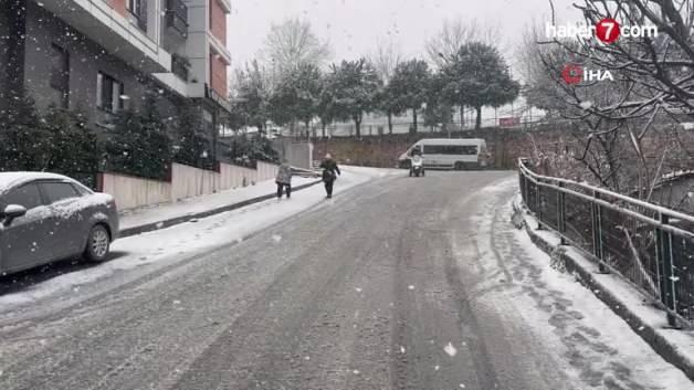 İstanbul’dan ilk kar tatili haberi geldi! İstanbul’dan ilk kar tatili haberi geldi!
