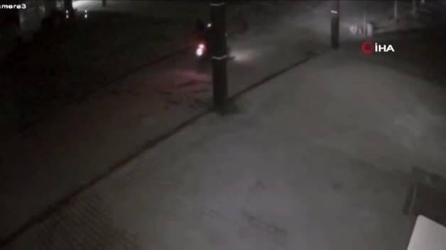 Esnafı haraca bağlamak isteyen ‘Duygusuzlar’ çetesi çökertildi Esnafı haraca bağlamak isteyen ‘Duygusuzlar’ çetesi çökertildi