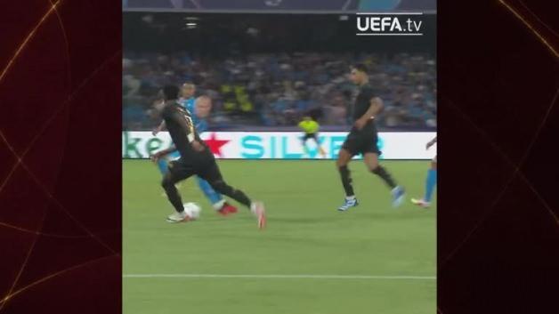 Real Madrid’in yıldızı Vinicius Jr.’ın 1 milyar euroluk teklifi reddettiği iddia edildi Real Madrid’in yıldızı Vinicius Jr.’ın 1 milyar euroluk teklifi reddettiği iddia edildi