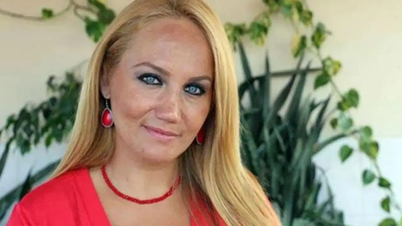 ‘Örgüt propagandası’ suçlaması: Sanatçı Pınar Aydınlar için hapis cezası istemi! – Son Dakika Siyaset Haberleri