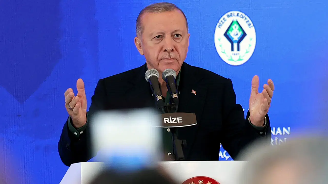 Erdoğan, Özgür Özel’i ‘Gazze’ üzerinden hedef aldı: ‘CHP Genel Başkanı’nın bir özür borcu yok mu?’ – Son Dakika Siyaset Haberleri