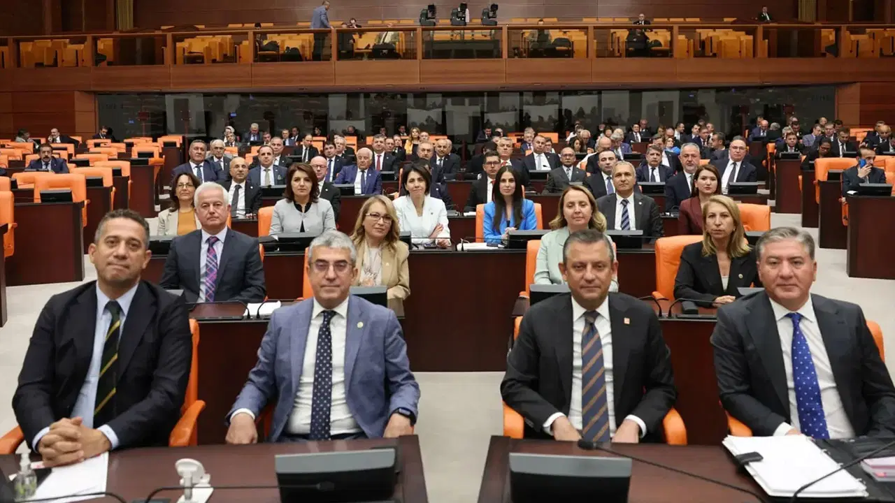 CHP’nin Bolu kampı sona erdi: ‘İki şeyden kurtulmamız lazım’ – Son Dakika Siyaset Haberleri
