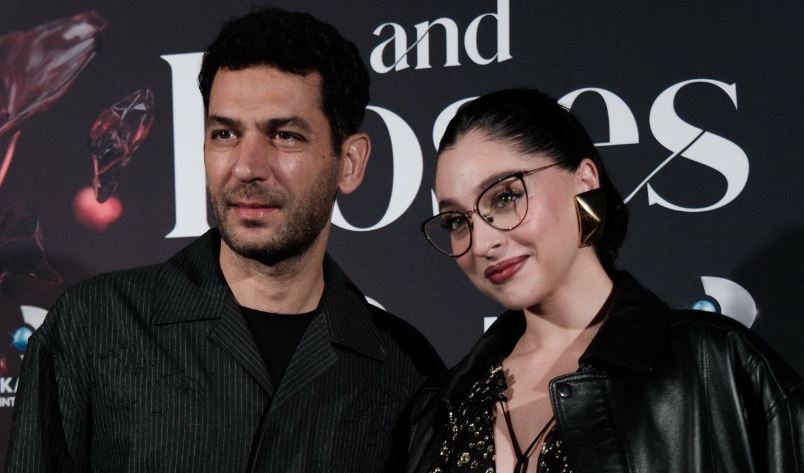 Cemre Baysel ile Murat Yıldırım, yeni dizilerinin gururunu Cannes’da yaşadı!