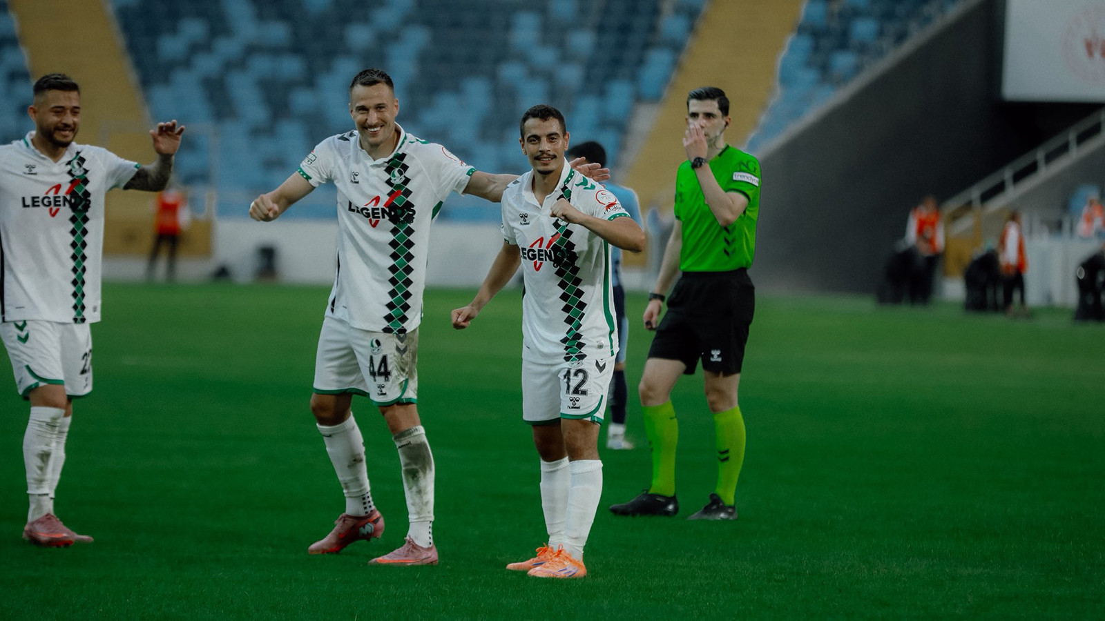 Wissam Ben Yedder şov yaptı, Sakaryaspor gol yağdırdı
