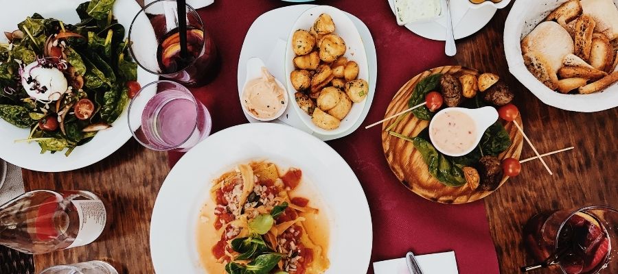 Fırında Parmesanlı Domatesli Patlıcan