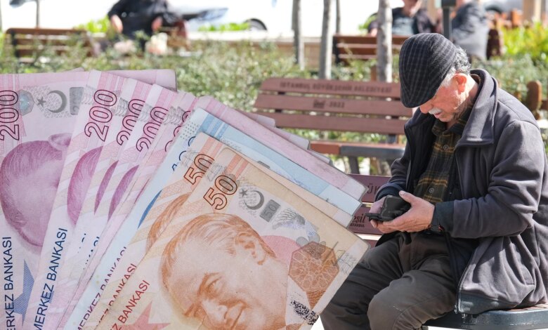 Emekli Çalışanlar İçin SGK’dan Önemli Uyarı Geldi