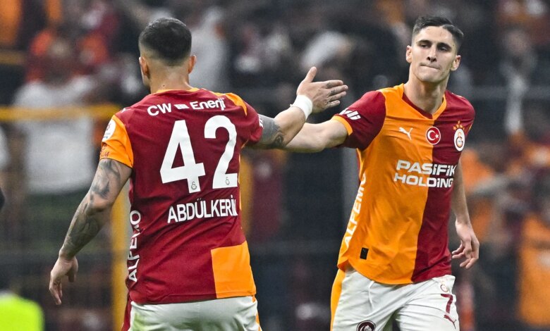 Roland Sallai, derbide kırmızı kart gördü